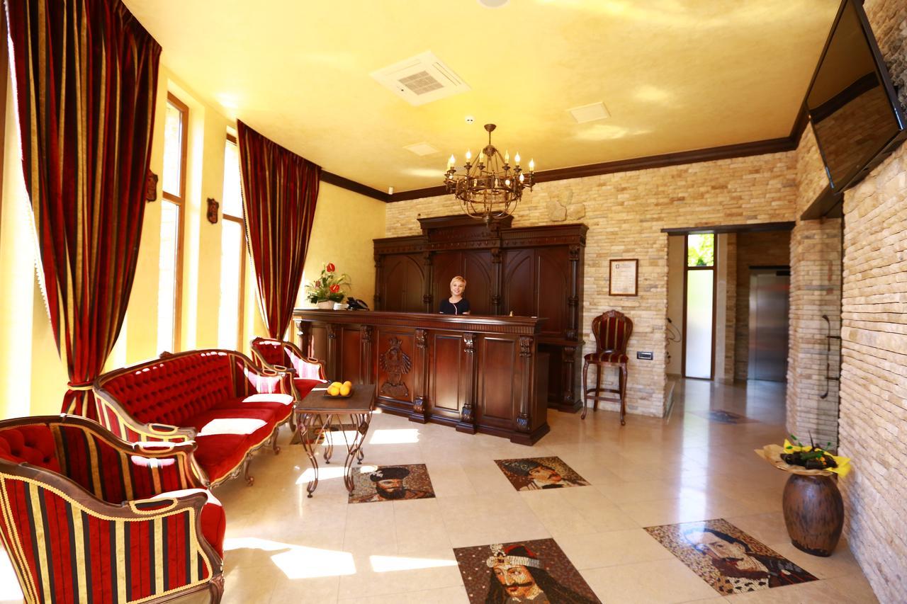 Castel Transilvania Baia Mare Exterior foto