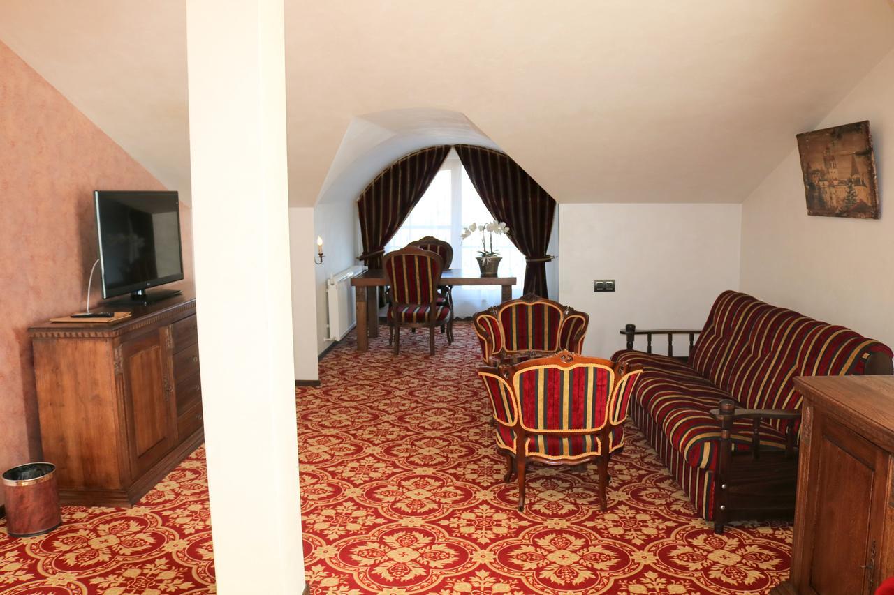 Castel Transilvania Baia Mare Exterior foto